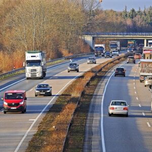 Transportul rutier de marfuri cea mai accesibila optiune de transport